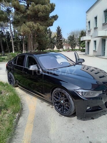BMW 330-4