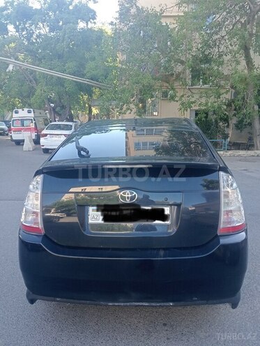 Toyota Prius-7