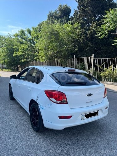Chevrolet Cruze-9