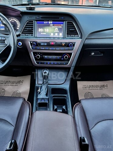 Hyundai Sonata-22