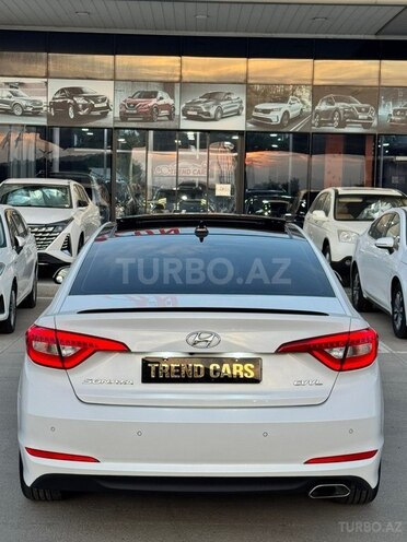 Hyundai Sonata-10