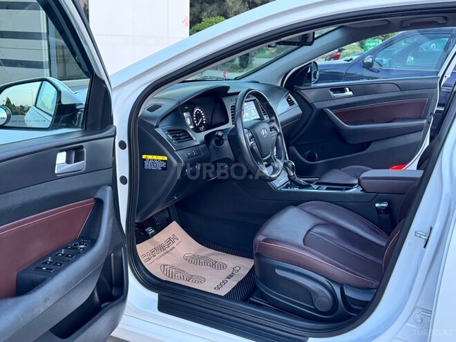 Hyundai Sonata-13