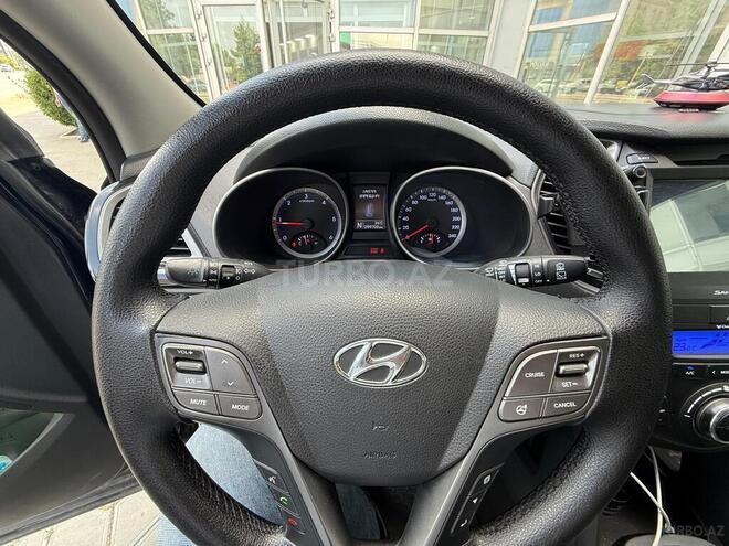 Hyundai Santa Fe-7