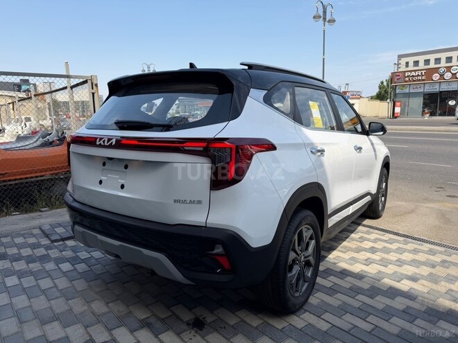 Kia Seltos-6