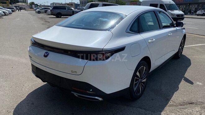 Changan Eado-4