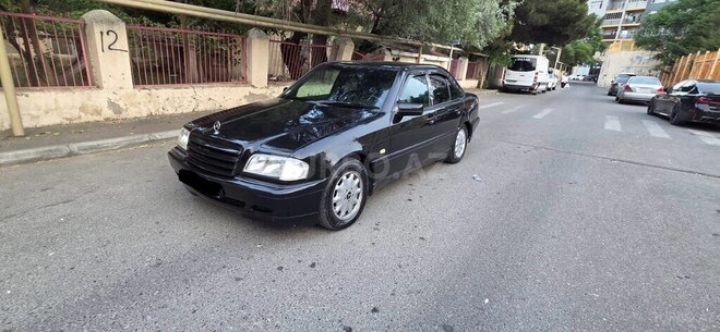 Mercedes C 220-9
