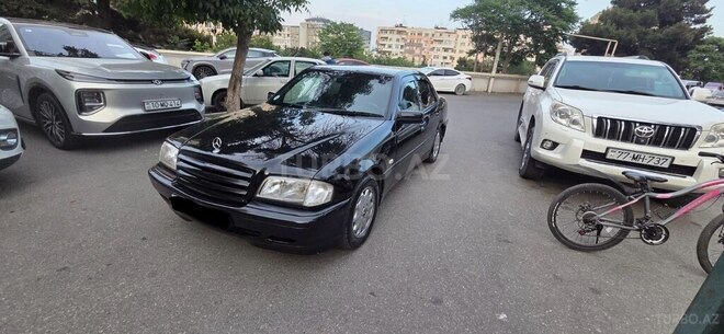 Mercedes C 220-1