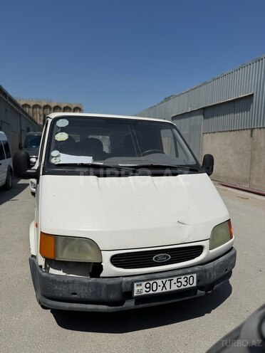 Ford Transit-3