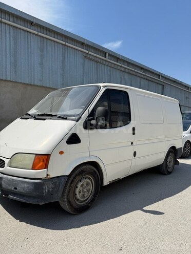Ford Transit-2