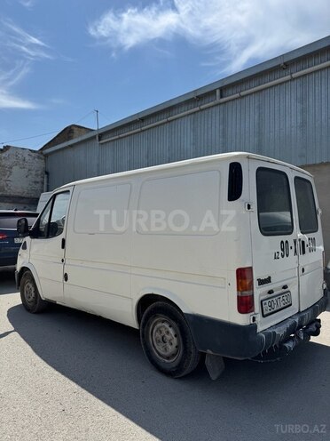 Ford Transit-4
