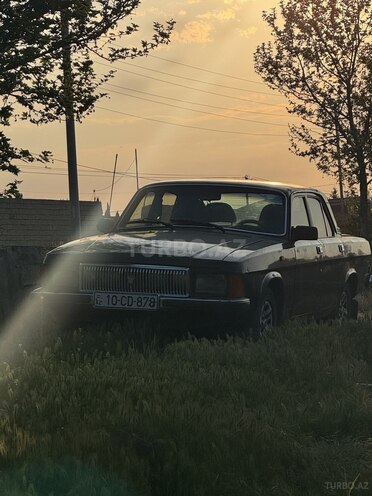 GAZ 3102 "Volga"-2