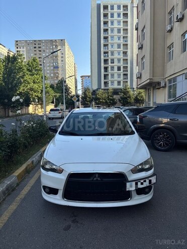 Mitsubishi Lancer-1