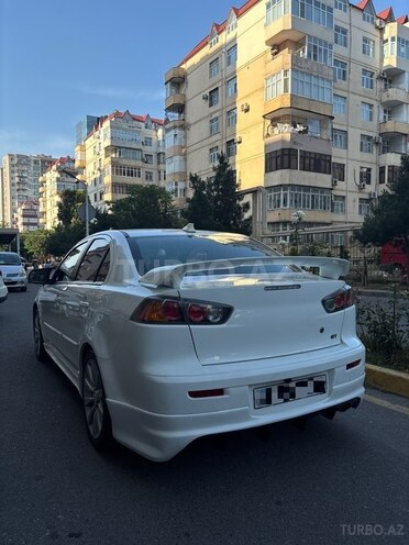 Mitsubishi Lancer-4