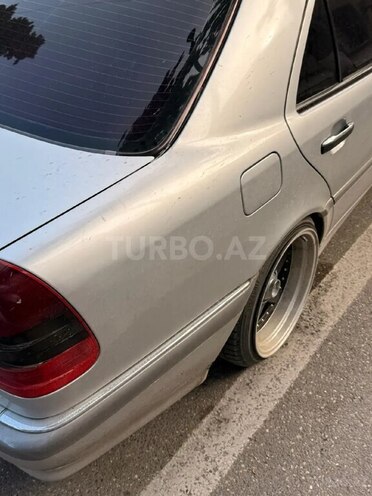 Mercedes C 240-4