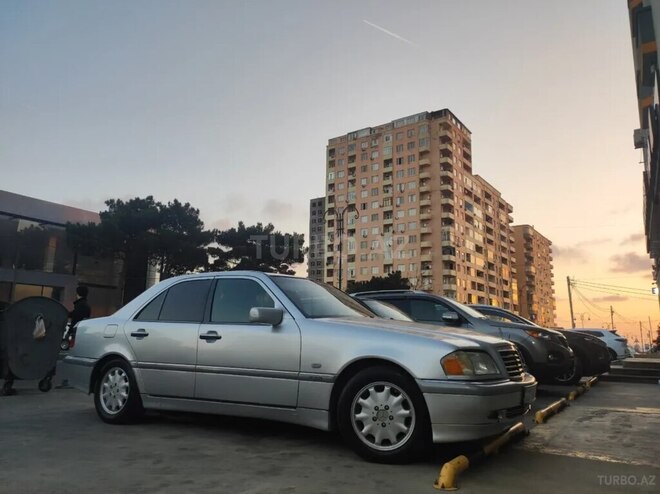 Mercedes C 240-10