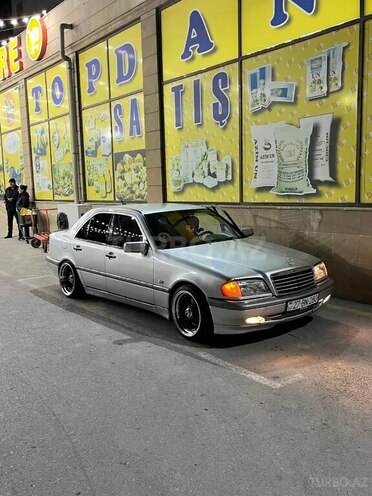 Mercedes C 240-16