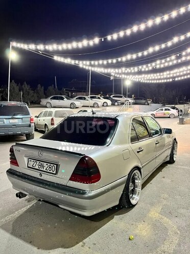 Mercedes C 240-15