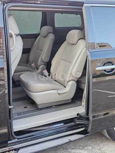 Kia Carnival-6