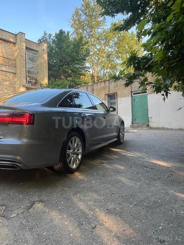 Audi A6-6
