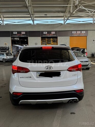 Hyundai Santa Fe-5