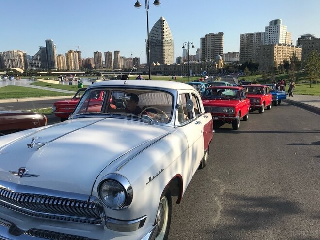 GAZ 21 "Volga"-11