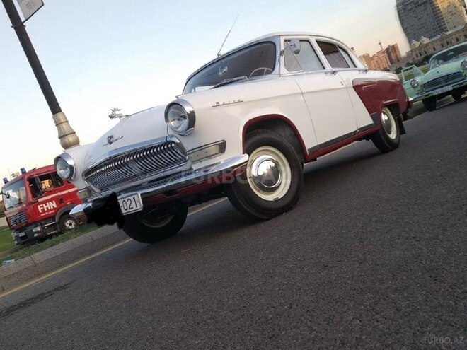 GAZ 21 "Volga"-12