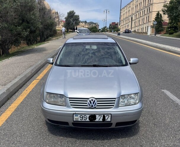 Volkswagen Jetta-1