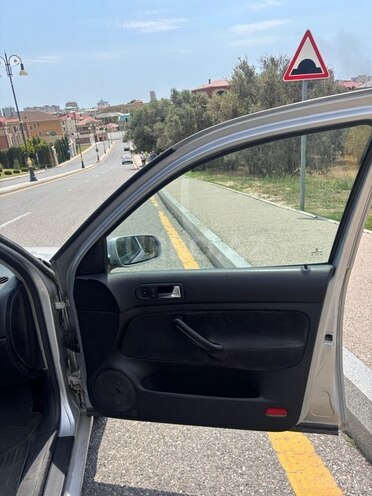Volkswagen Jetta-14