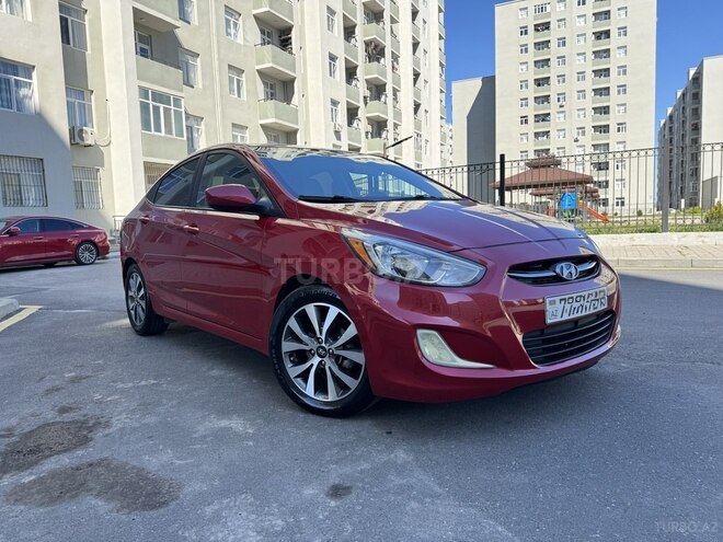 Hyundai Accent-13