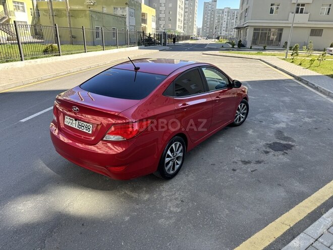 Hyundai Accent-8