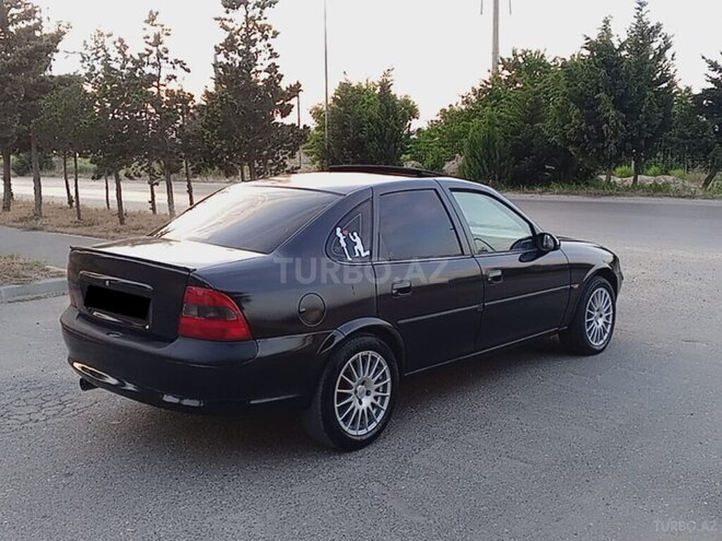 Opel Vectra-14