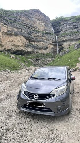 Nissan Note-1