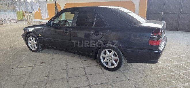 Mercedes C 200-6