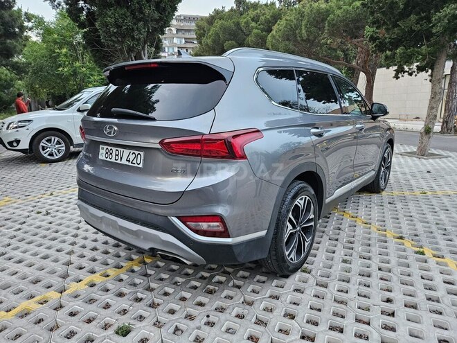 Hyundai Santa Fe-8