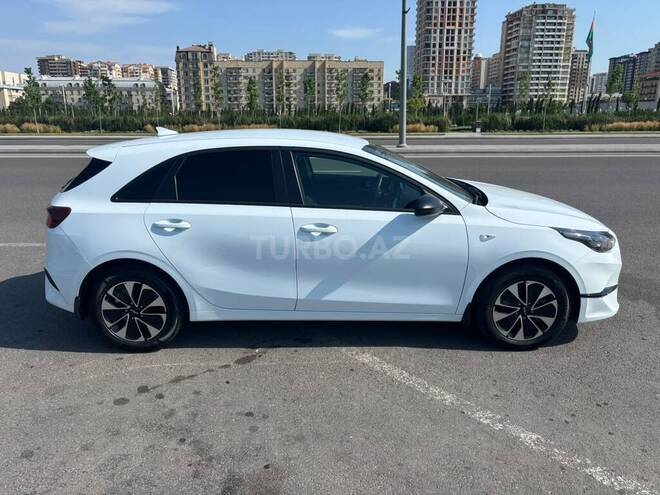 Kia Ceed-4