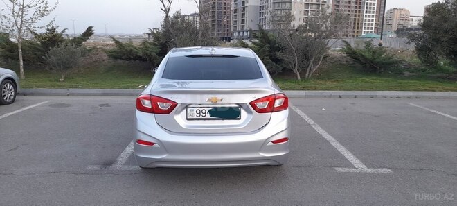 Chevrolet Cruze-2