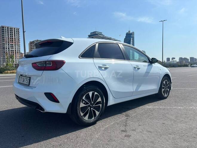 Kia Ceed-12
