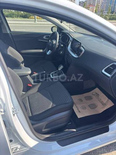 Kia Ceed-10