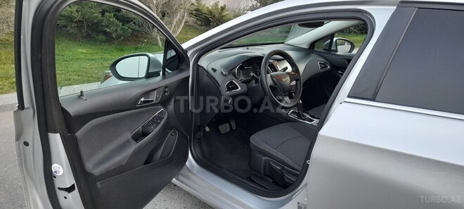 Chevrolet Cruze-3