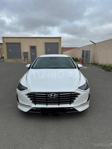 Hyundai Sonata-1