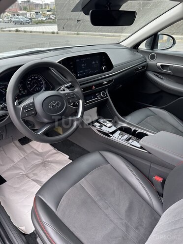 Hyundai Sonata-6