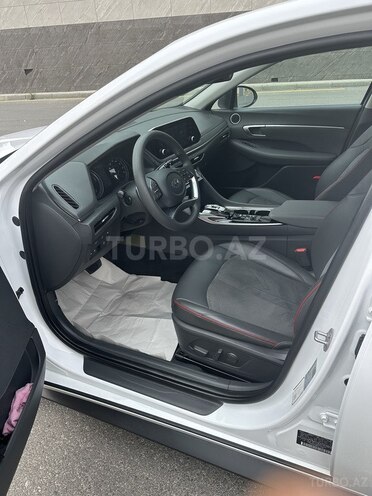 Hyundai Sonata-8