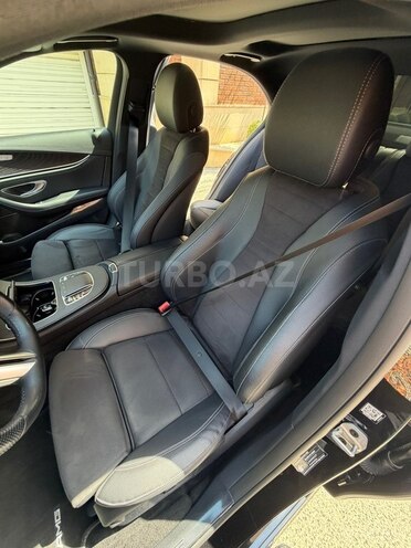 Mercedes E 300 e-12