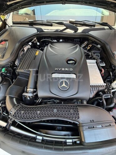 Mercedes E 300 e-2