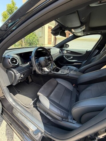 Mercedes E 300 e-14
