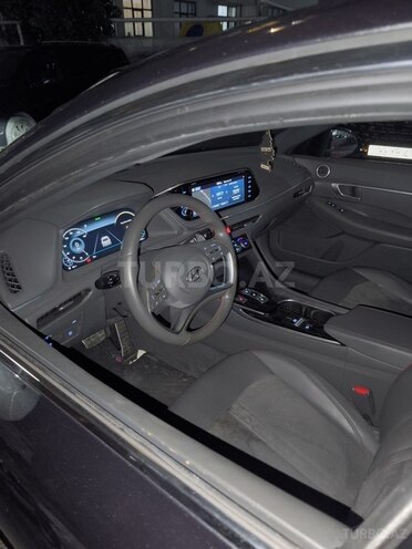 Hyundai Sonata-14