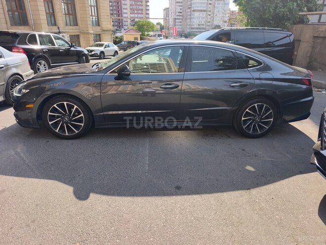 Hyundai Sonata-6