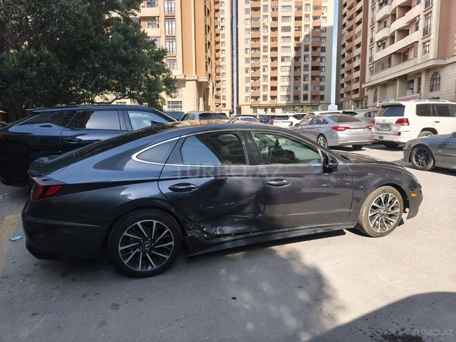 Hyundai Sonata-5