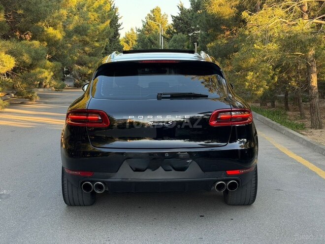 Porsche Macan GTS-5
