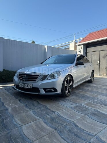 Mercedes E 350-1